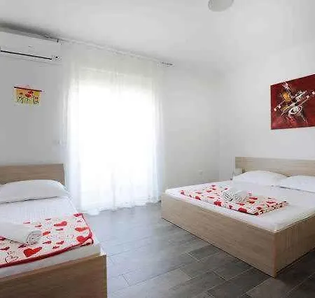 Lejlighed Apartment In Vodice 7704