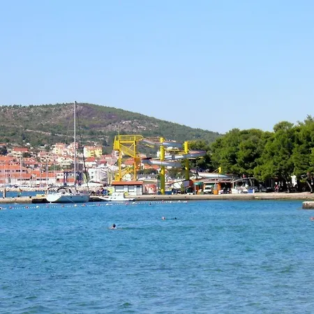 Apartment In Vodice 7704 *