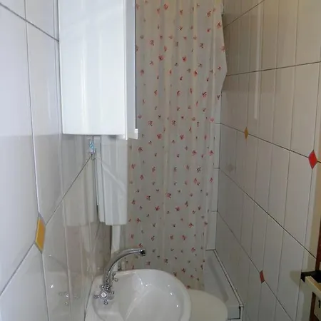 Apartment In Vodice 7704 *